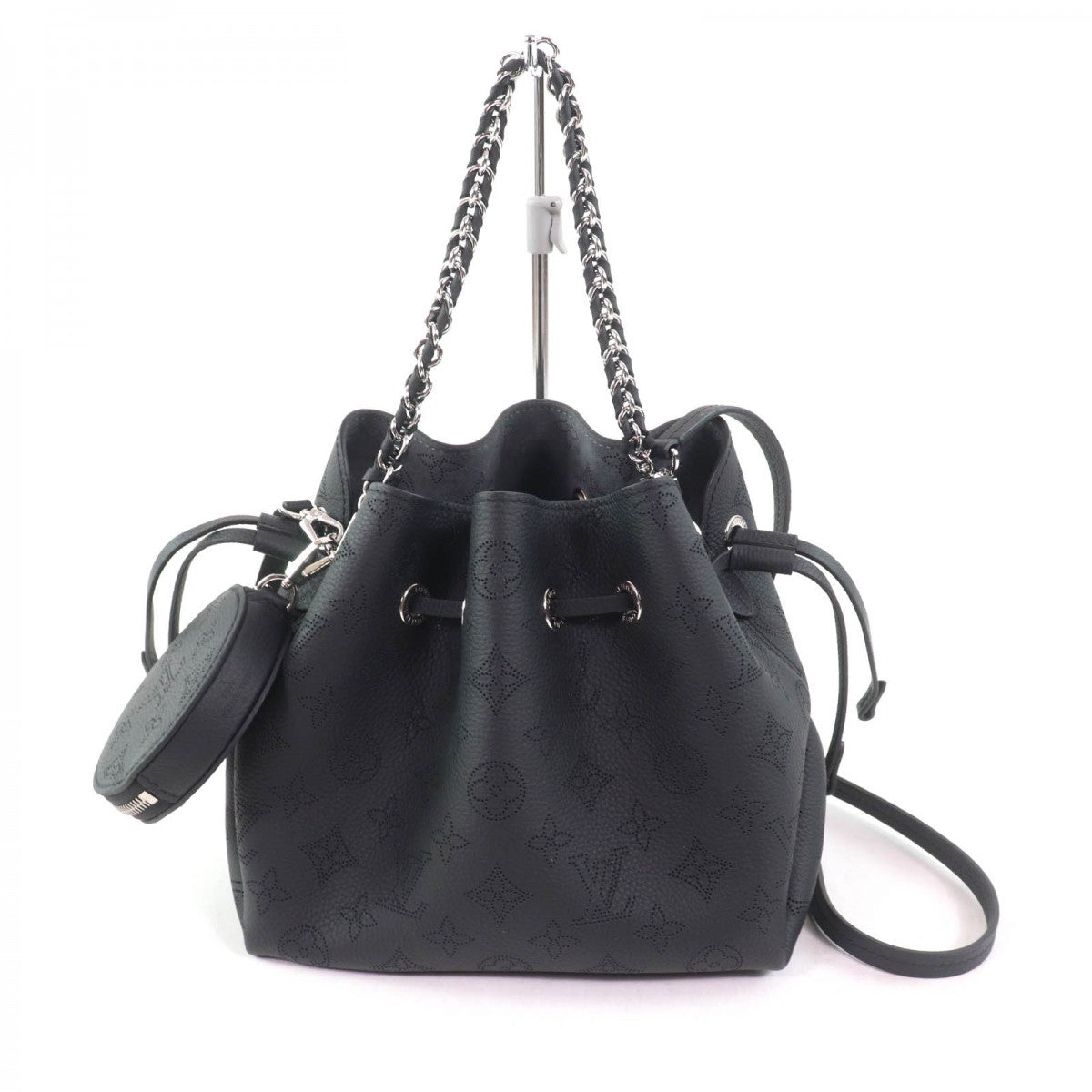 Louis Vuitton M57070 Mahina Comes a coin Monogram Canvas Black Shoulder Bag