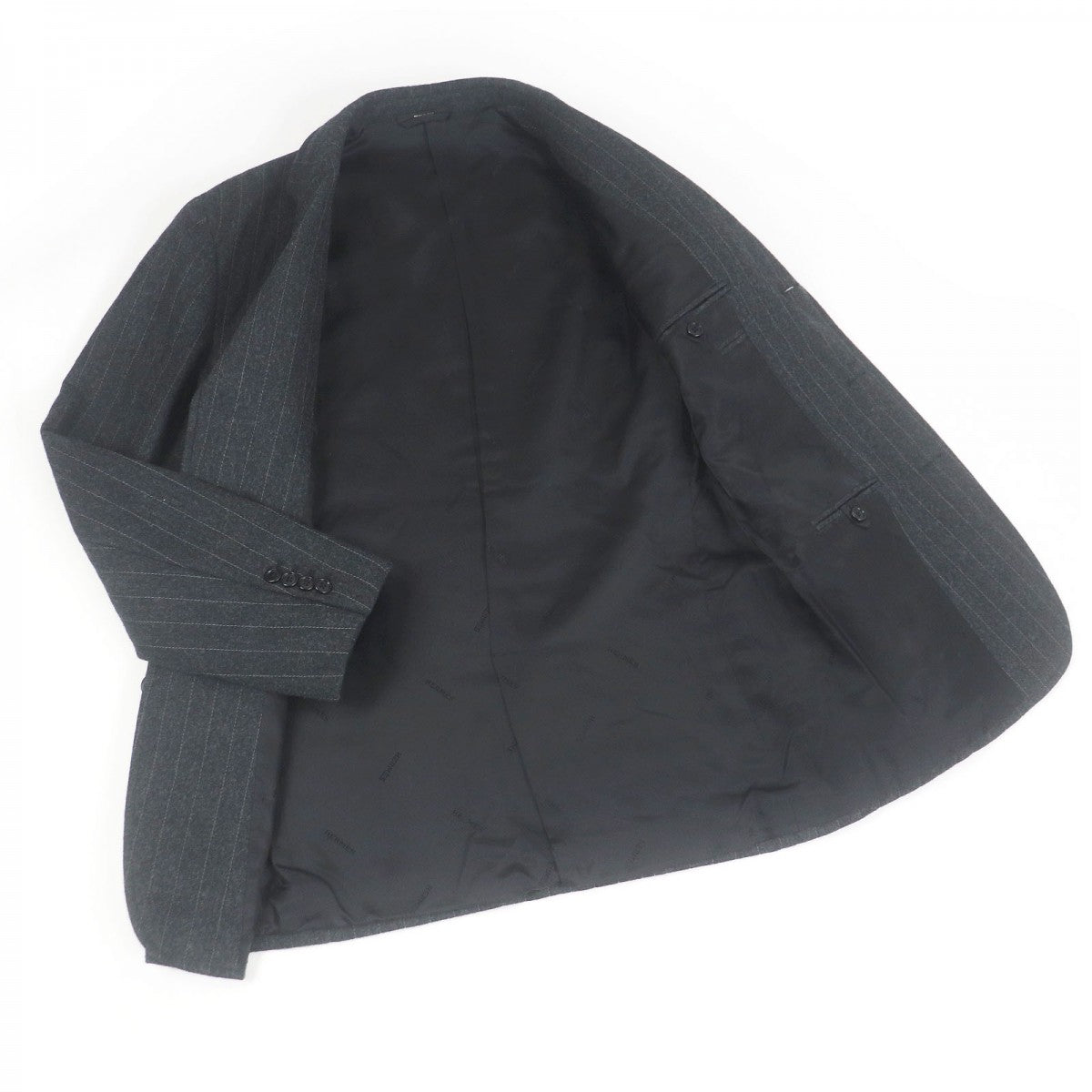 Suit Main: Wool, Lining: Cupra, Filling: Polyethylene, Nylon Travel Bag