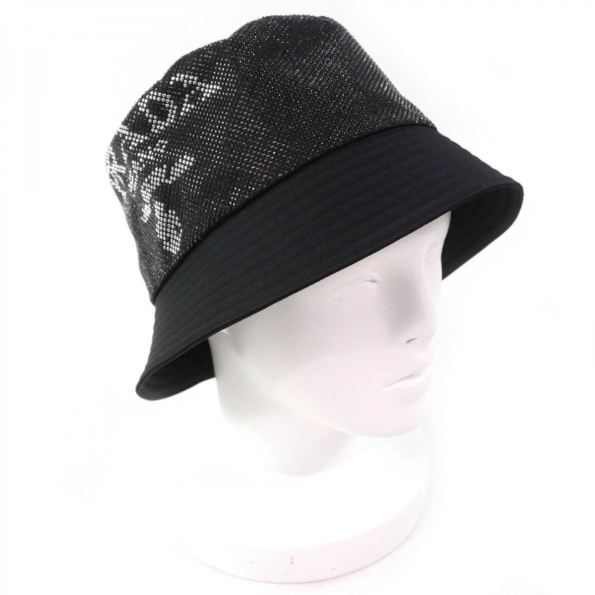Hat Outer: % Recycled Polyamide, Part: % Black Travel Bag
