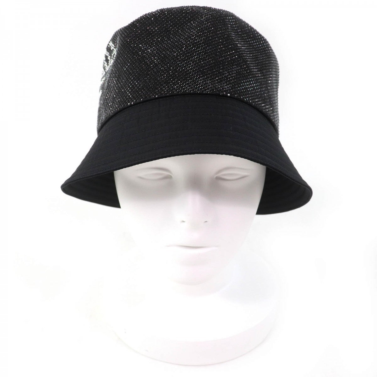 Hat Outer: % Recycled Polyamide, Part: % Black Travel Bag