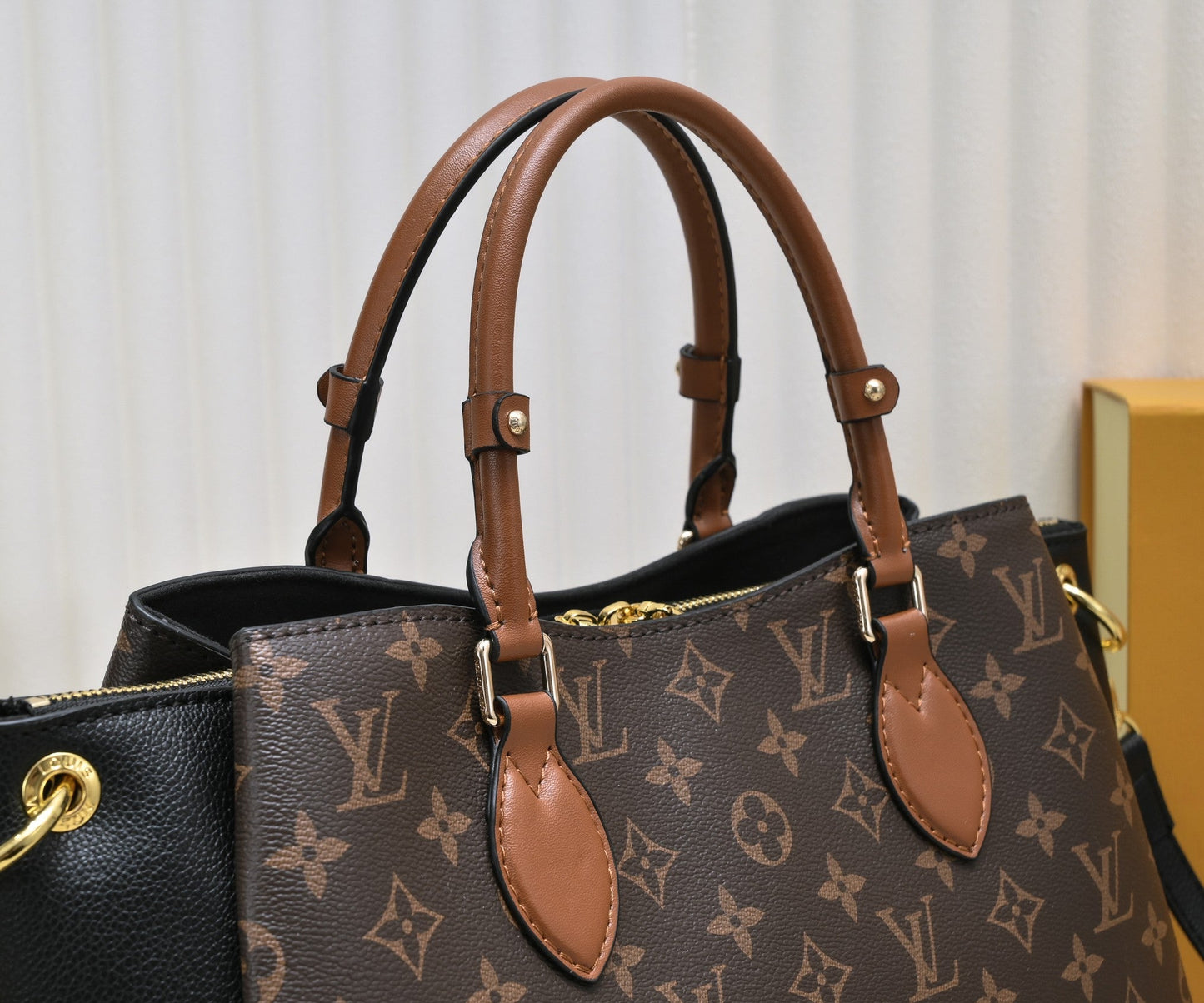 EN - Luxury LUV 849 Travel Bag