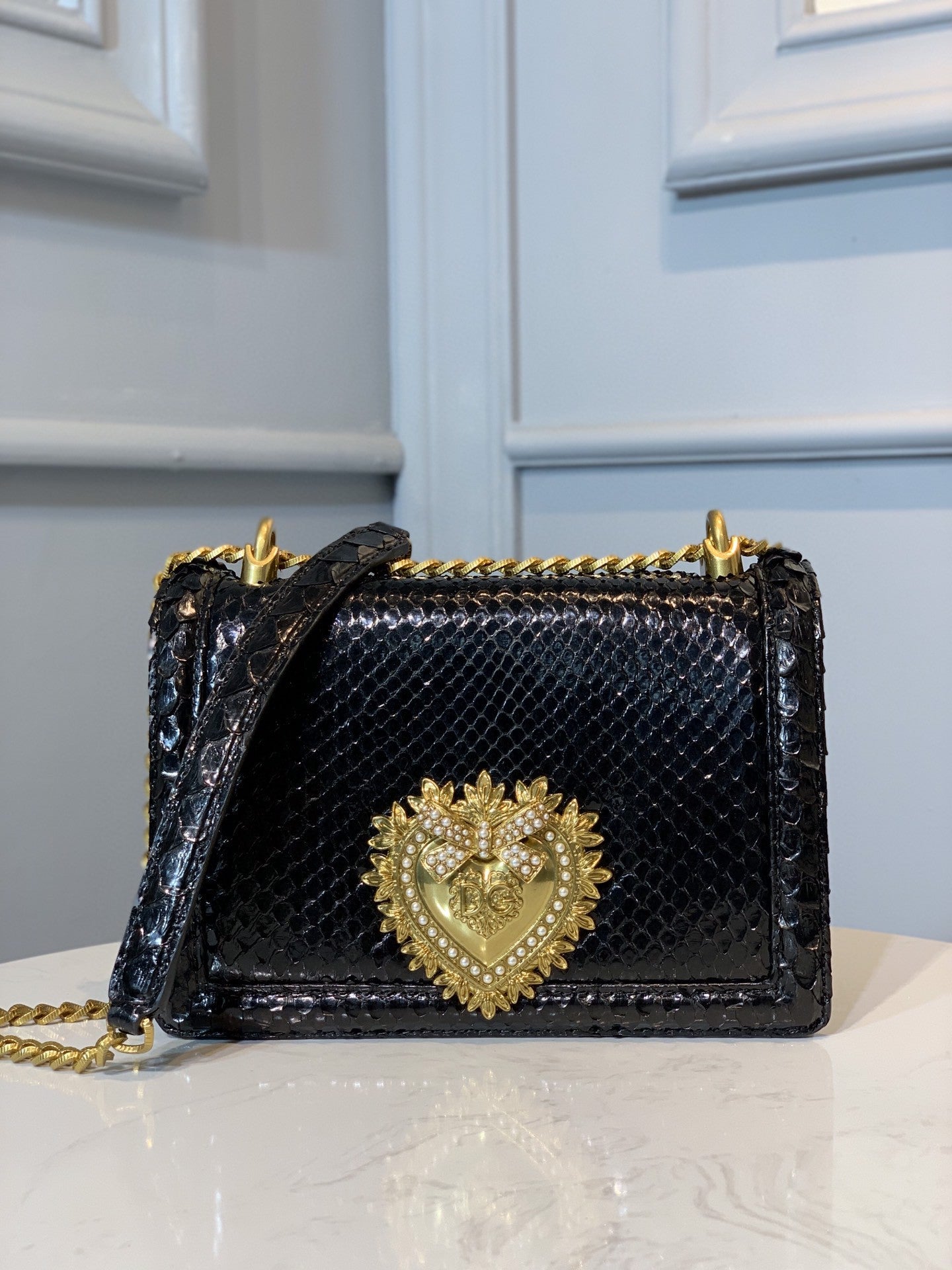 Top Quality Devotion Crossbody Bag For Women Black Medium