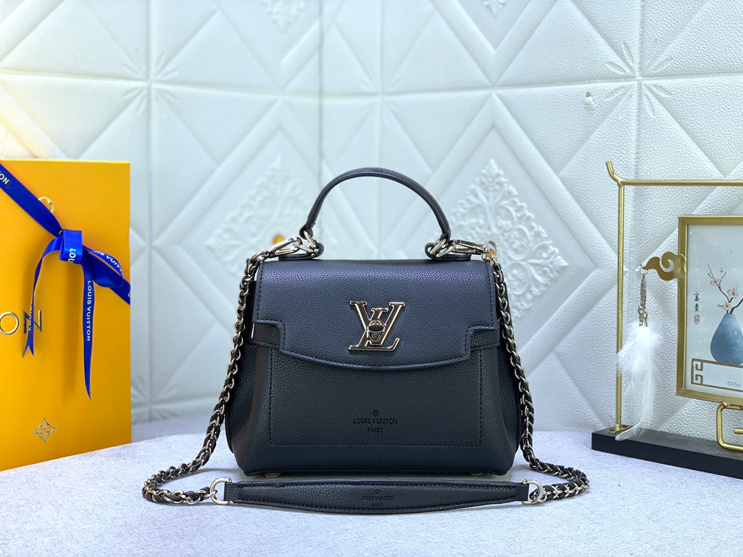 EN - Luxury LUV 744 Travel Bag