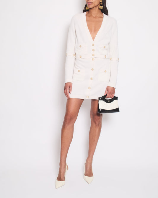 Chanel *HOT* White Long-Line Cashmere Dress with Gold CC Buttons Detail Size FR 34 (UK 6)