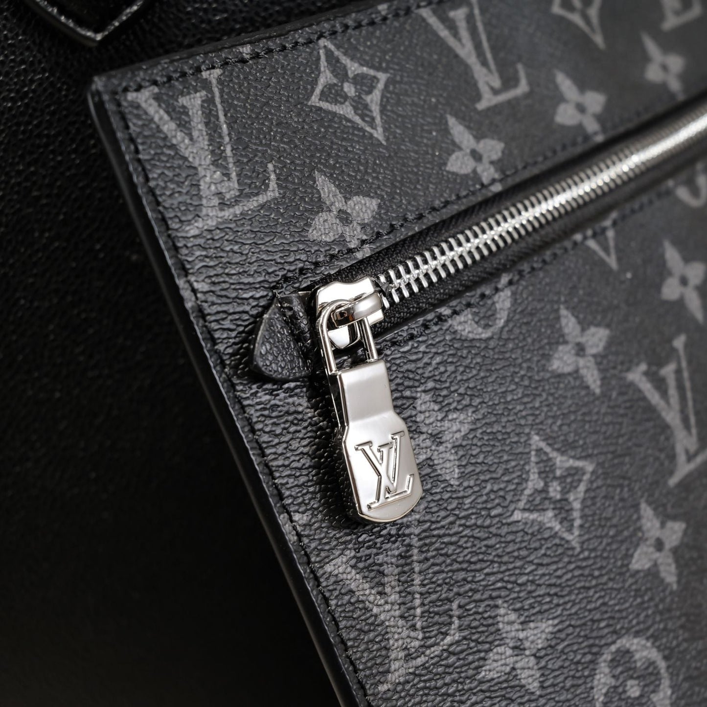 EN - Luxury LUV 803 Travel Bag