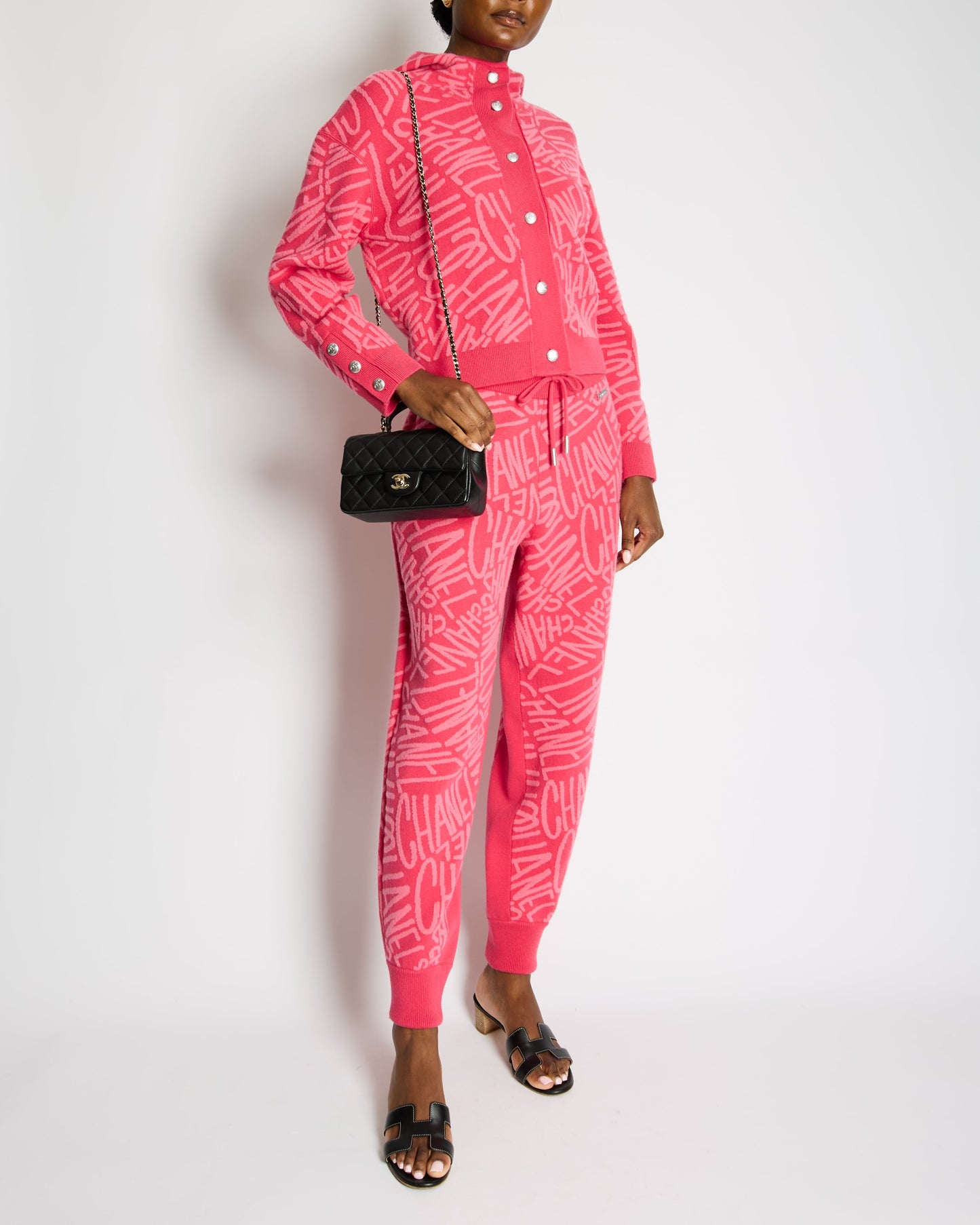 Chanel Hot Pink Cashmere Button Down Long Sleeve Jumper with Hood and Logo Details Size FR 40 (UK 12) £3,425 Accessory