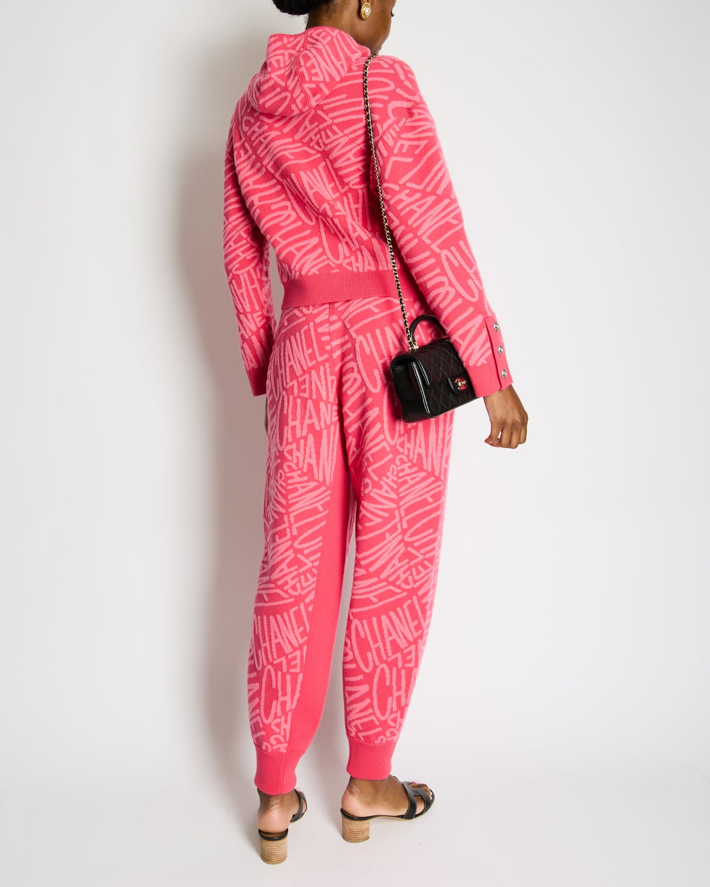 Chanel Hot Pink Cashmere Button Down Long Sleeve Jumper with Hood and Logo Details Size FR 40 (UK 12) £3,425 Accessory