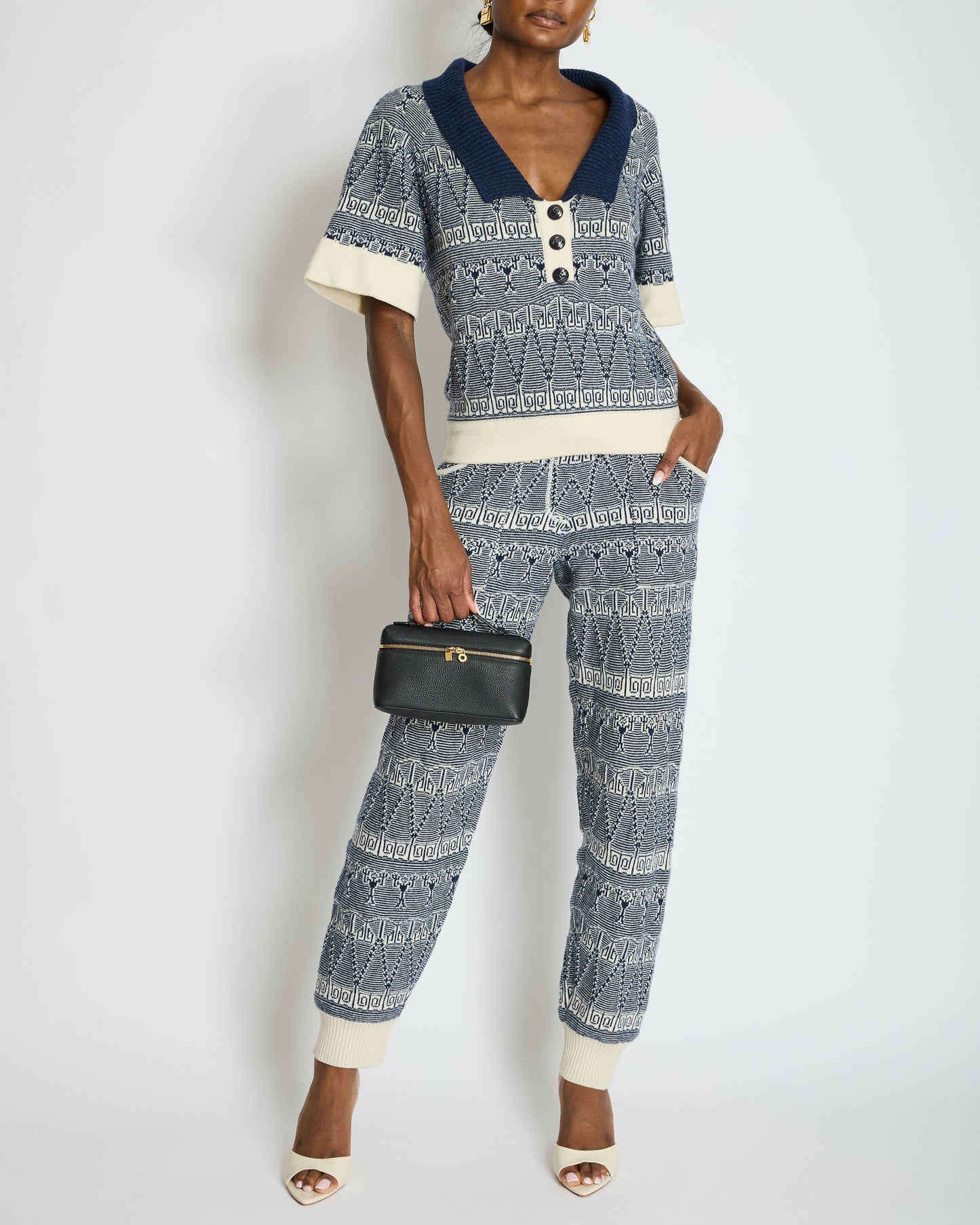 Chanel Cruise 2013 Navy Blue and White Cashmere Top and Tro rs Set with CC Logo Buttons Size FR 36/38 (UK 8/10) Accessory
