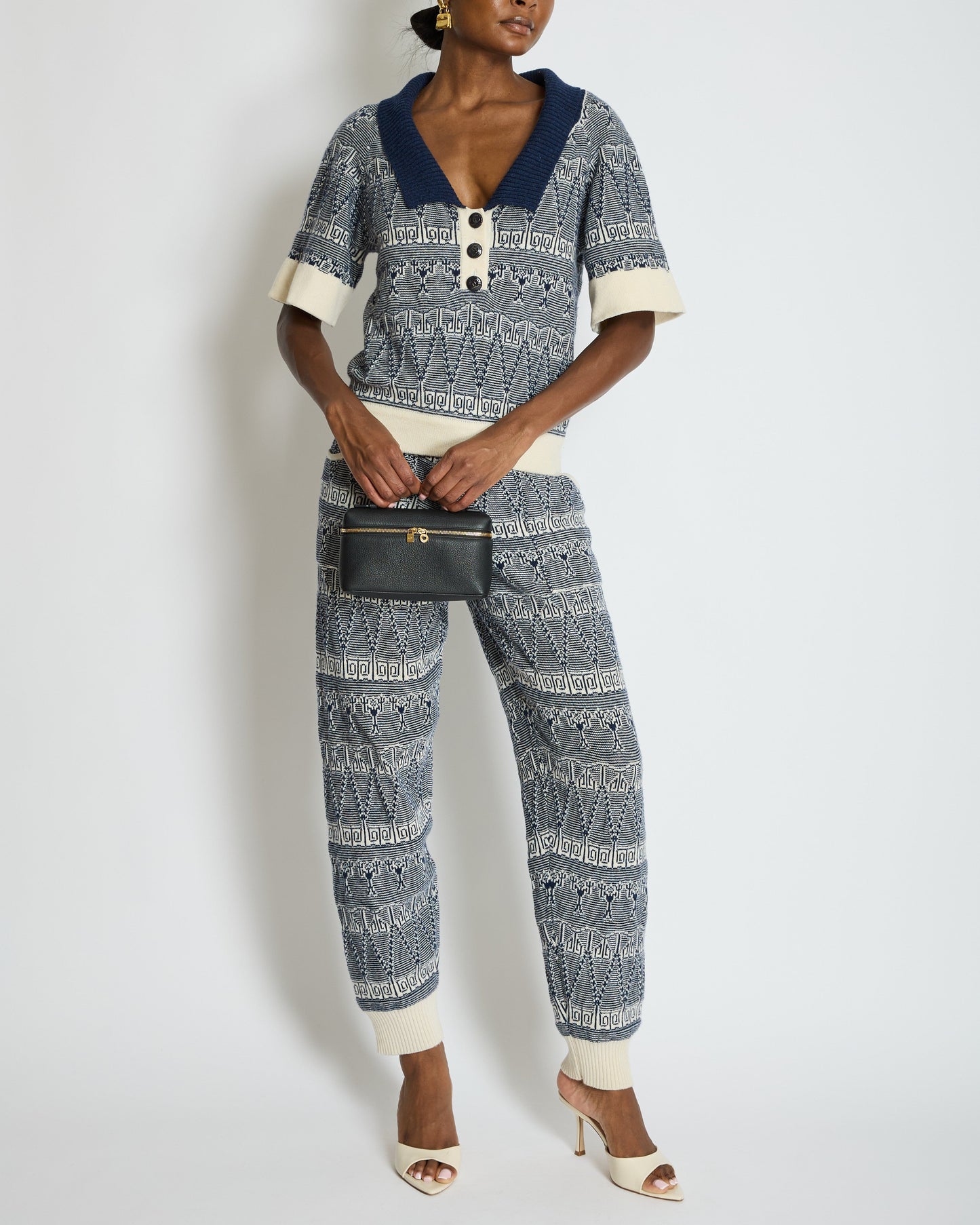 Chanel Cruise 2013 Navy Blue and White Cashmere Top and Tro rs Set with CC Logo Buttons Size FR 36/38 (UK 8/10) Accessory