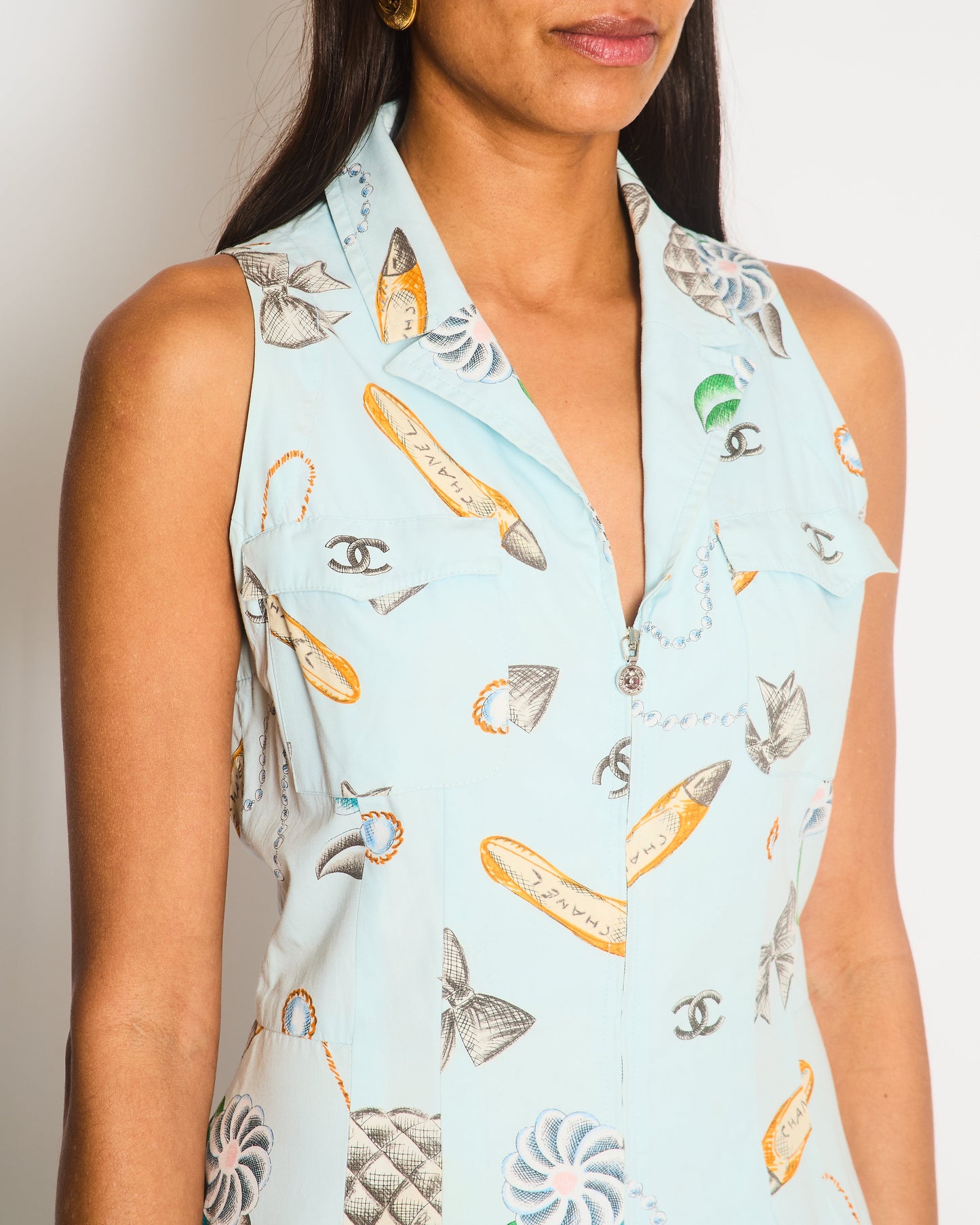 Chanel Light Blue Sleeveless Mini Dress with Camelia, Bow and Pearl Prints with Silver CC Logo Front Zipper Detail Size FR 40 (UK 12)
