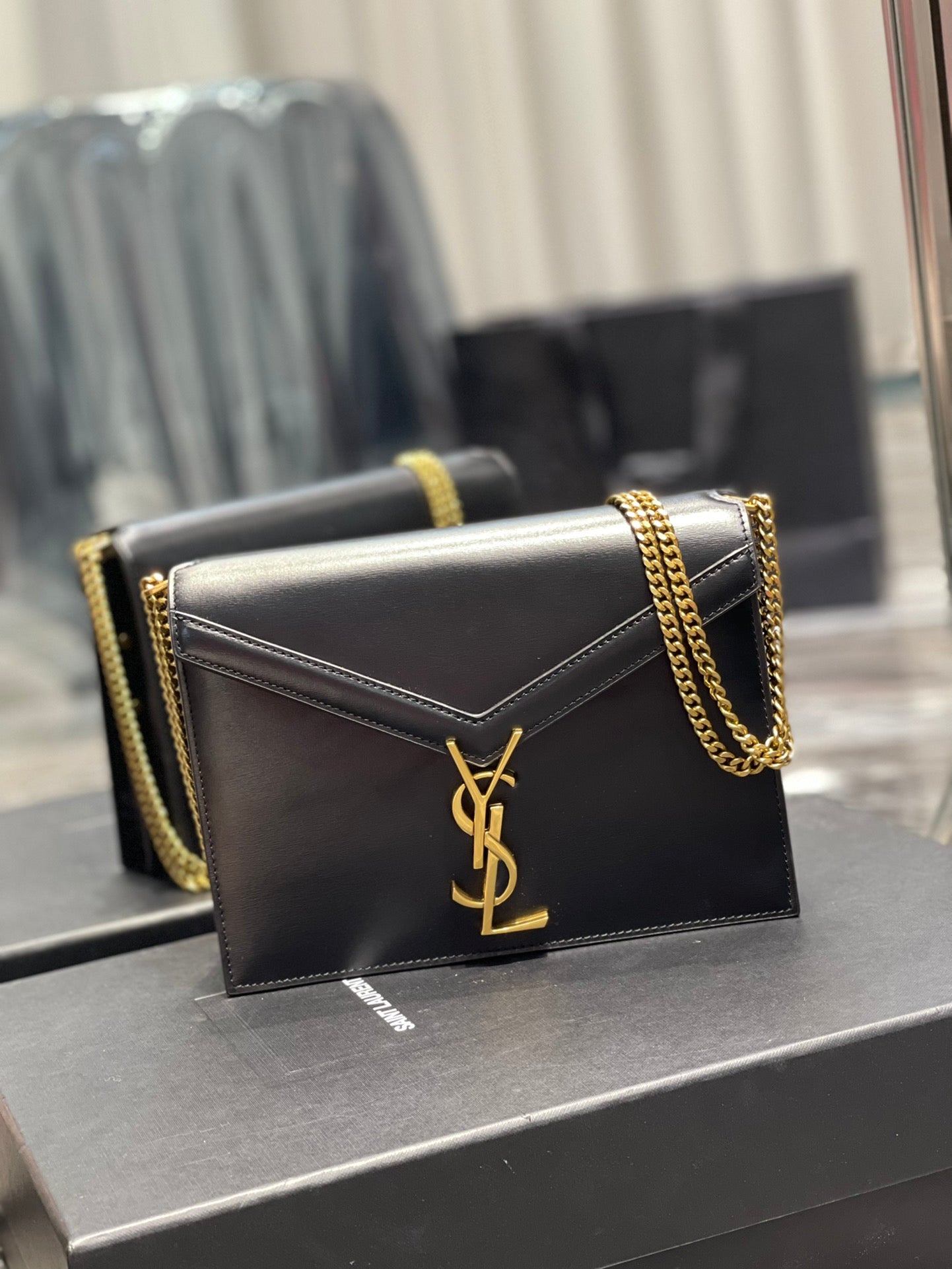 YSL Saint Laurent Cassandra Handbag Chain Travel Bag Ysl 5327500Sxsw1000 3678