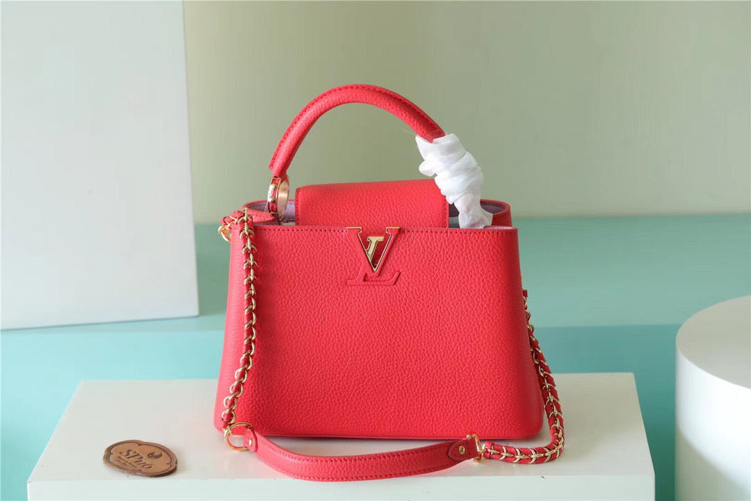 Top Quality Capucines Bb Taurillon For Women Red Crossbody Bag