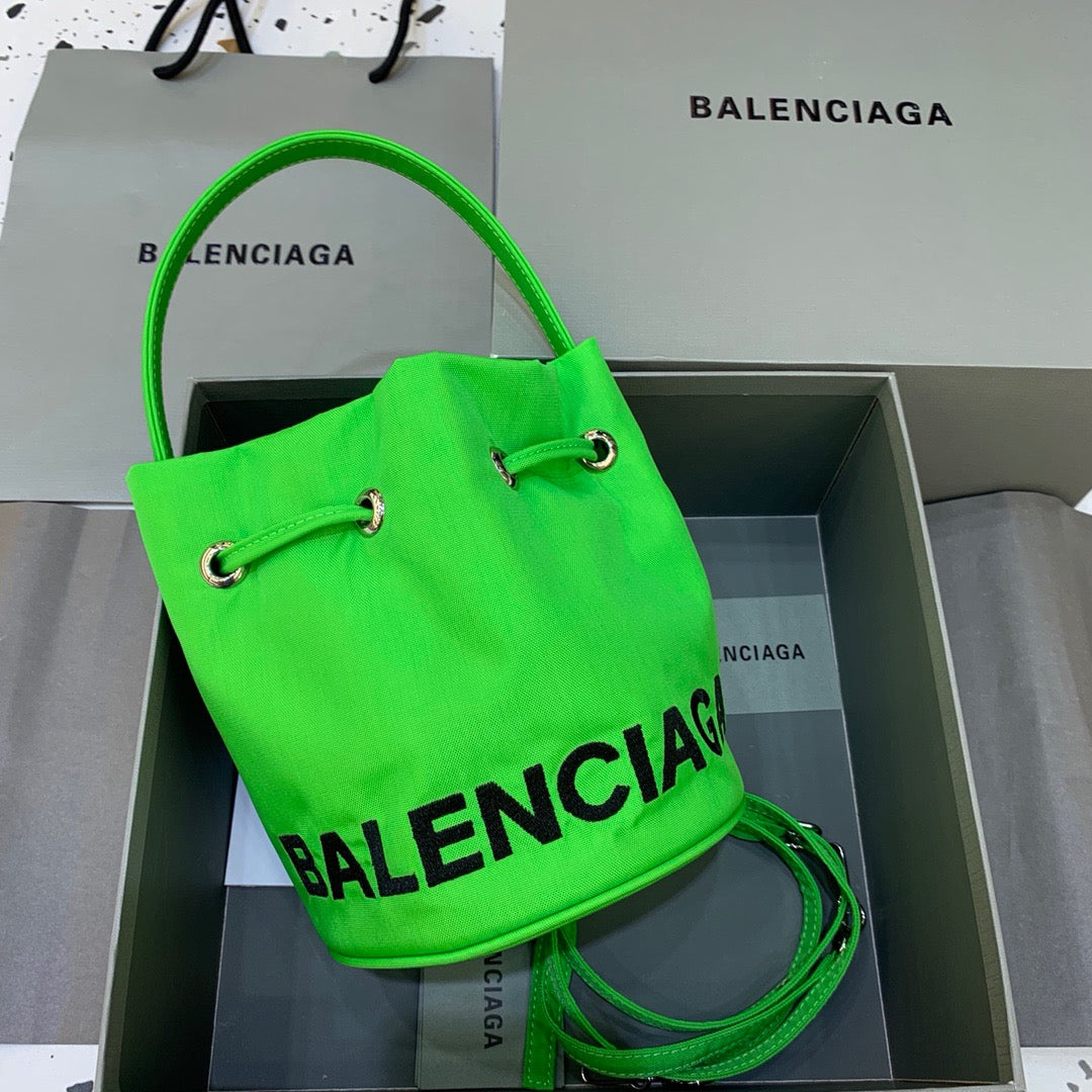 Balen Le Cagole Metop Qualityum Bag In Green Bucket Bucket Bag