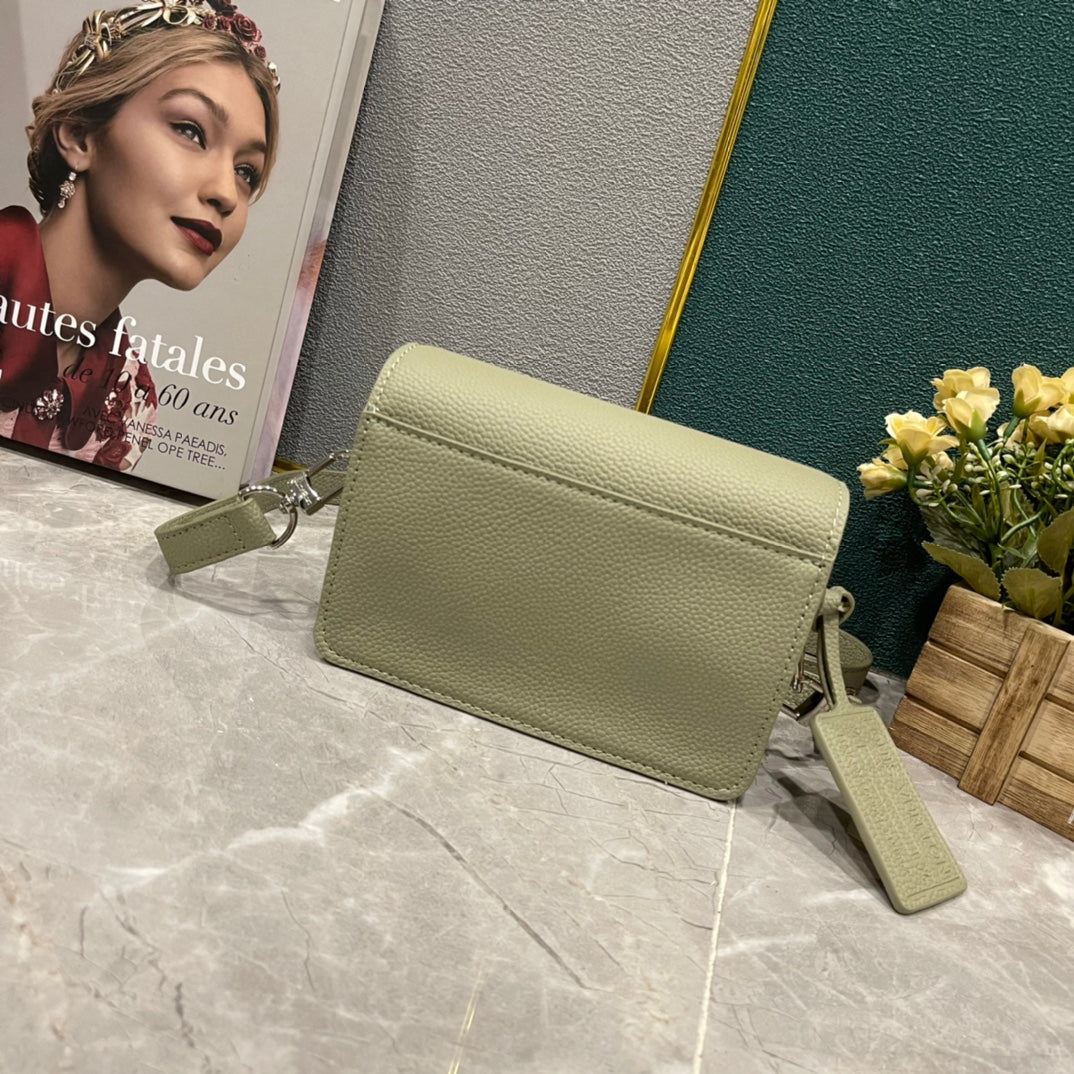 EN - Luxury LUV 866 Travel Bag
