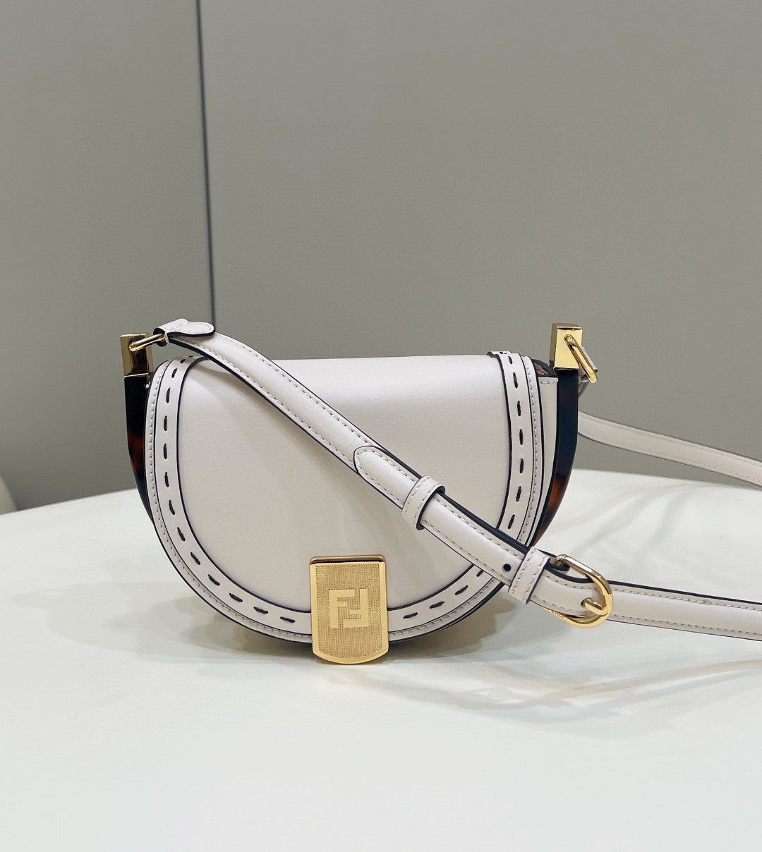 Moonlight Saddle White Travel Bag