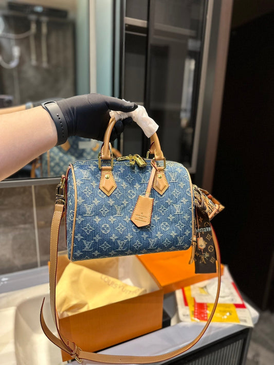 EN - Luxury LUV 761 Travel Bag