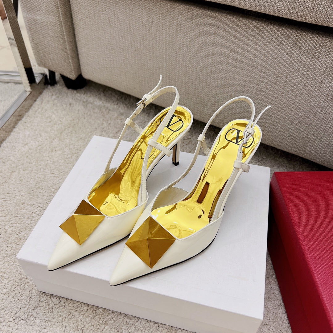 Valentino Garavani One Stud Patent Slingback Pump With White Shoes