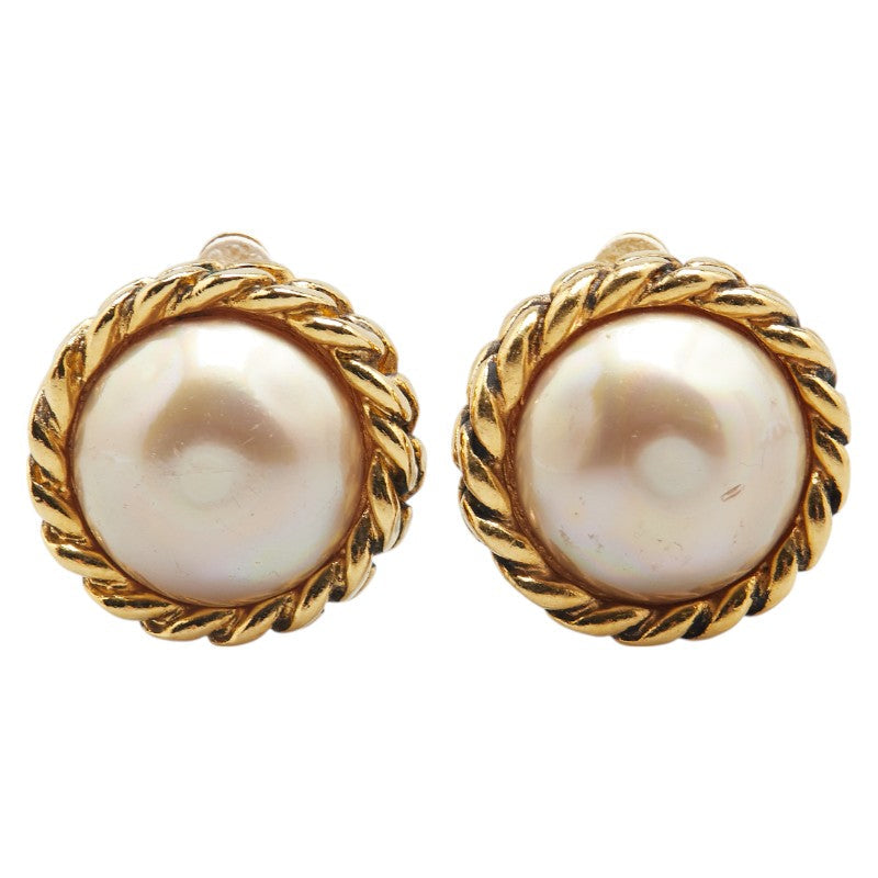 Chanel Pearl   Earrings