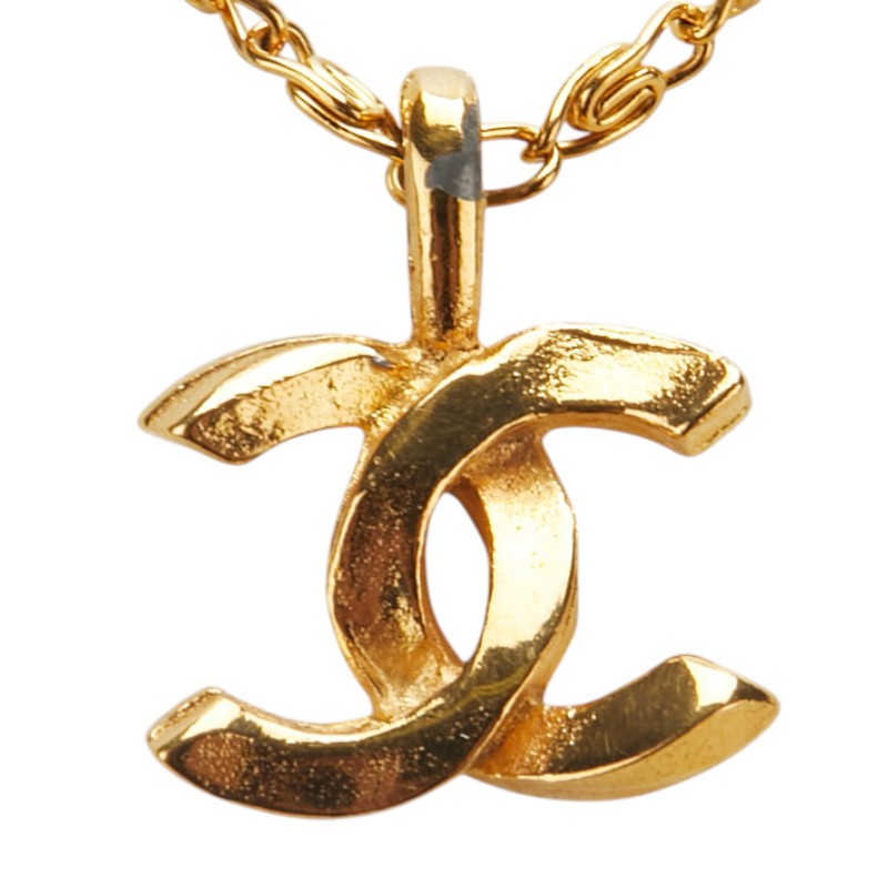 Coco Mark Necklace Chic