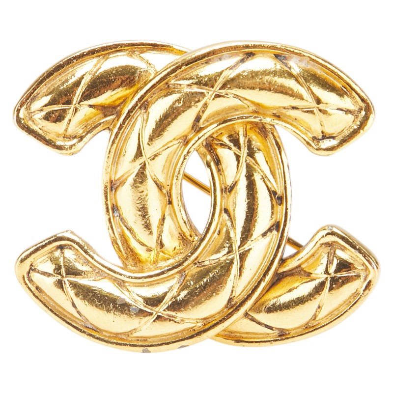 Coco Mark Matelasse Brooch Signature