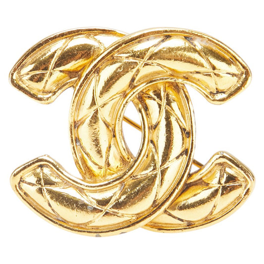 Coco Mark Matelasse Brooch Signature