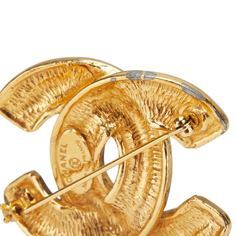 Coco Mark Matelasse Brooch Signature