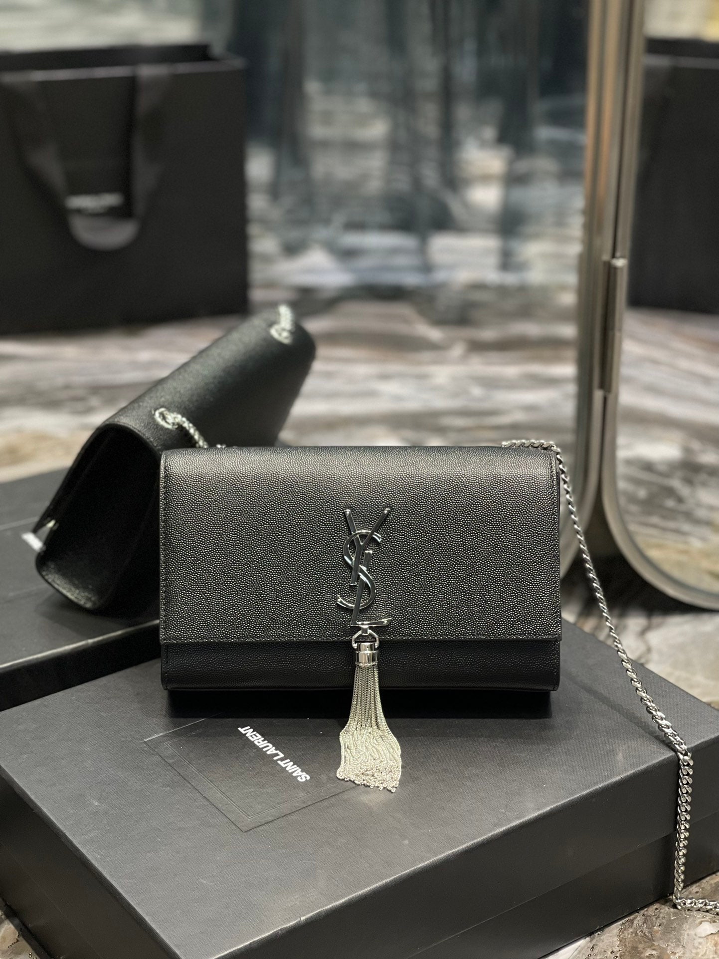 YSL Saint Laurent Ysl Saint Laurent Kata Medium Chain Bag Black Travel Bag Ysl 354119Bow0N1000 1736