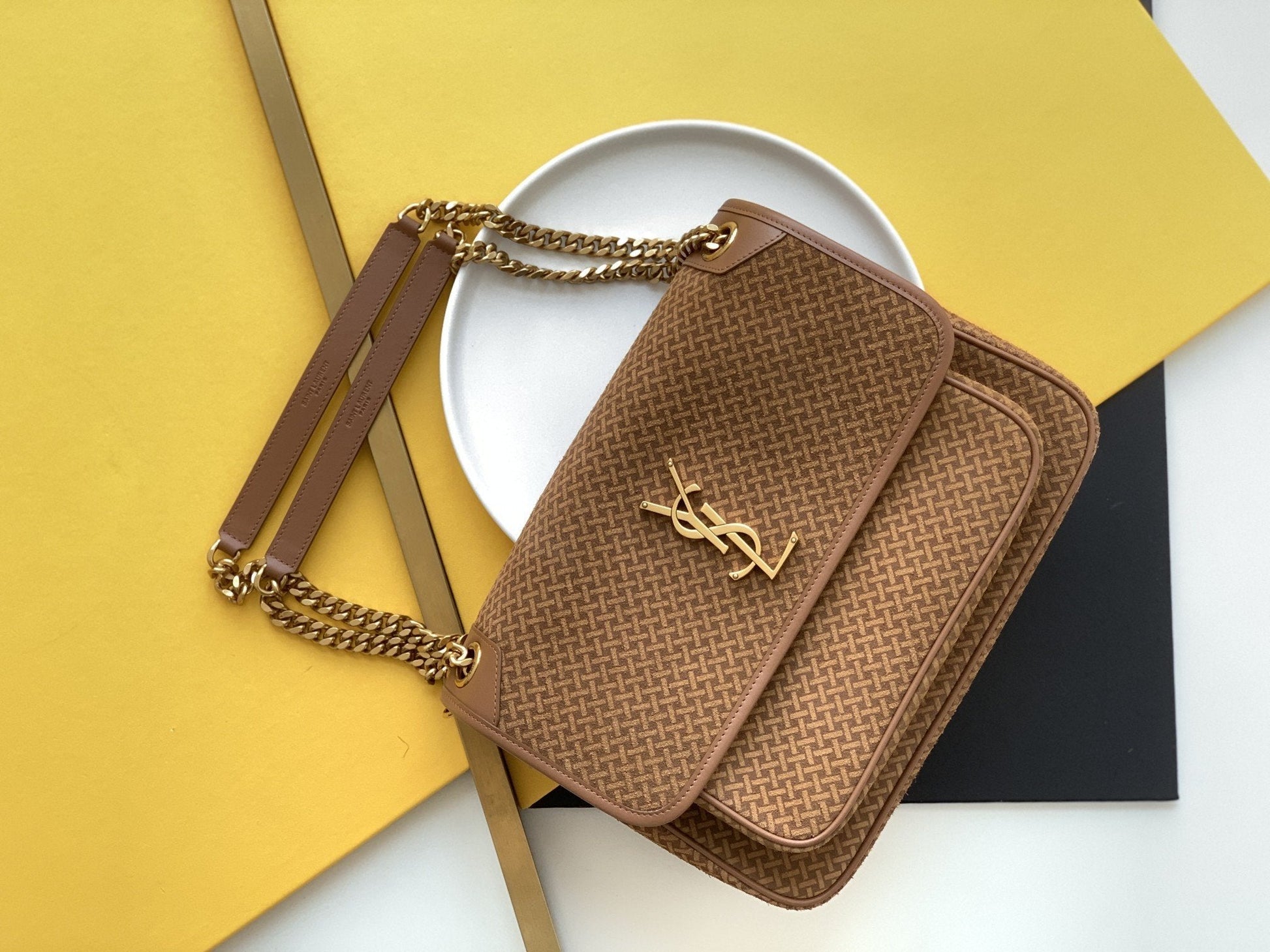 YSL Saint Laurent Niki Shoulder Bag Chain Gold Toned Hardware