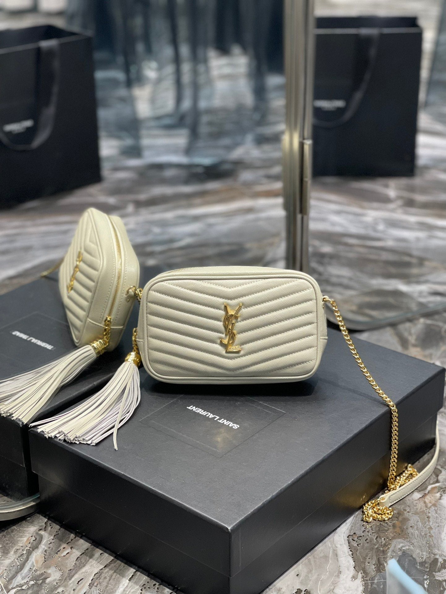 YSL Saint Laurent Lou Hardware 7in 19cm Grain De Poudre Quilted White Gold Mini Bag