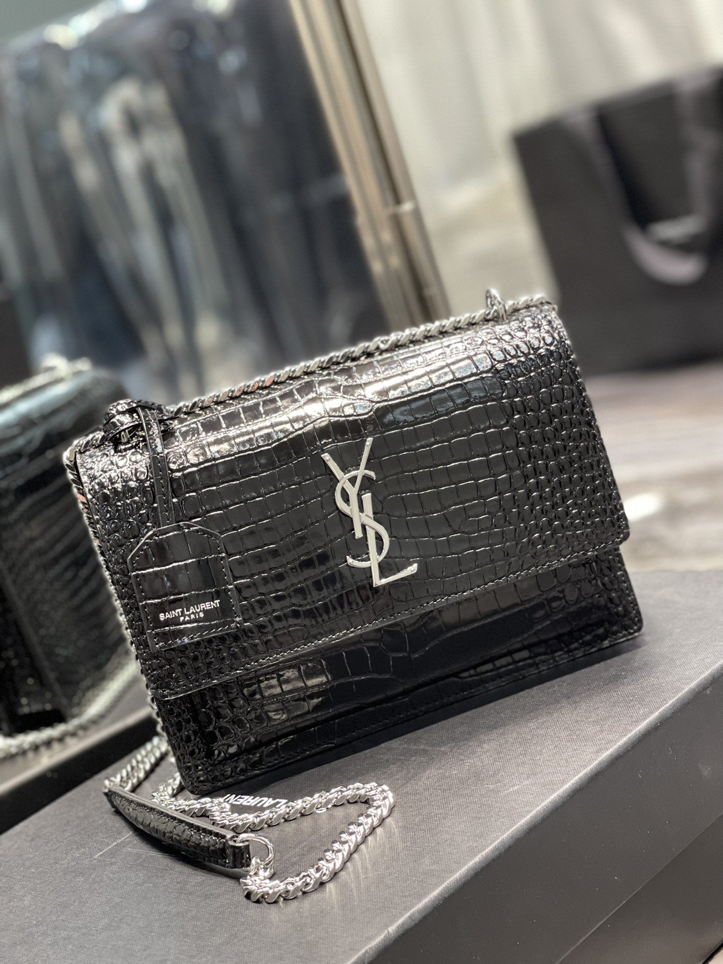 YSL Saint Laurent Sunset 8in 22cm Black Medium Chain Travel Bag Ysl 442906Dnd0U1000