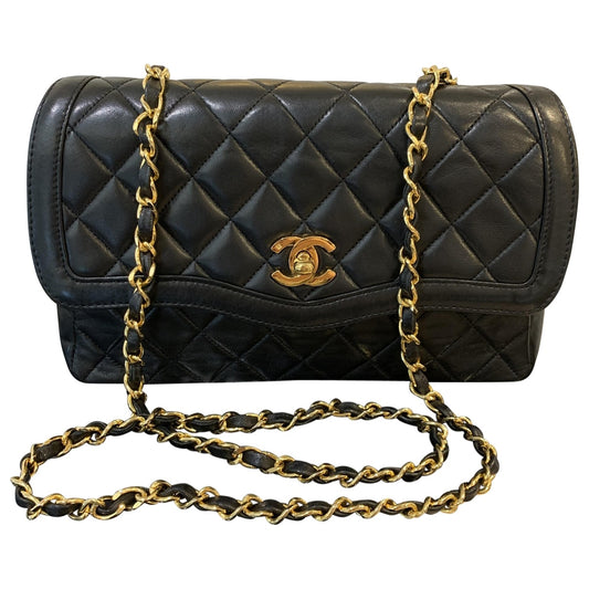 timeless/classique black leather handbag Modern