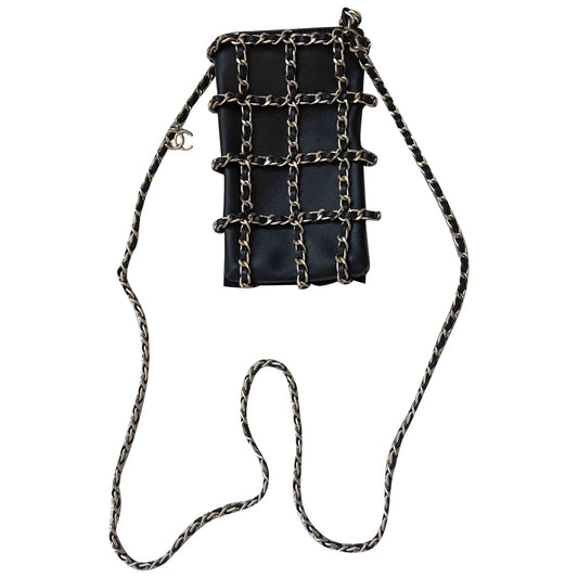 black leather handbag Elegant
