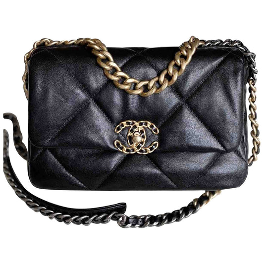 19 black leather handbag Classic