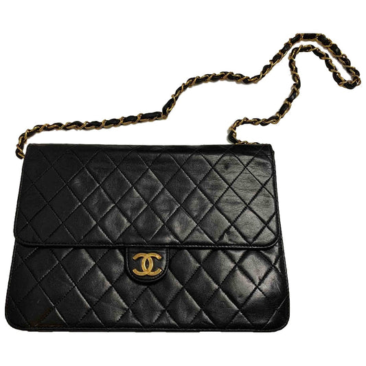black leather handbag Minimal