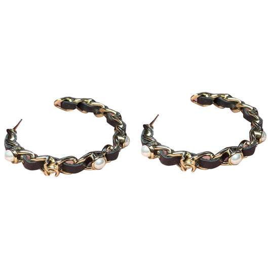 cc gold metal earrings Jewelry Compact