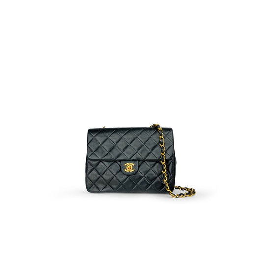 timeless/classique black leather handbag 117