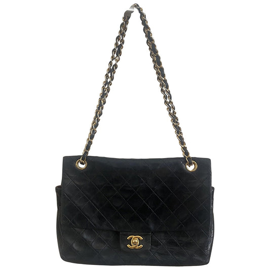 timeless/classique black leather handbag 126