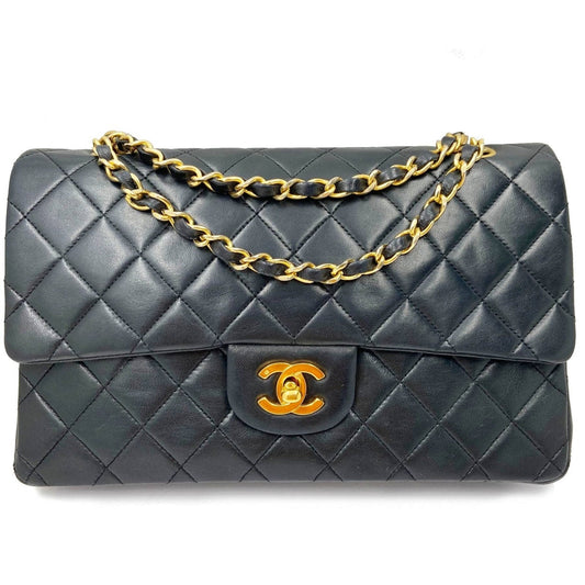 timeless/classique black leather handbag 127