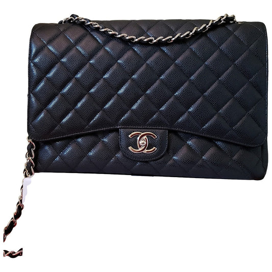 timeless/classique black leather handbag 128