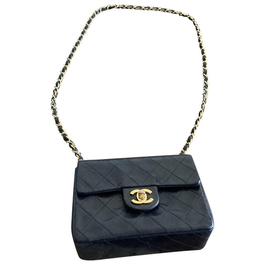 timeless/classique black leather handbag 133