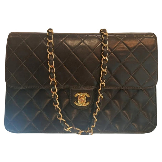 timeless/classique black leather handbag 134