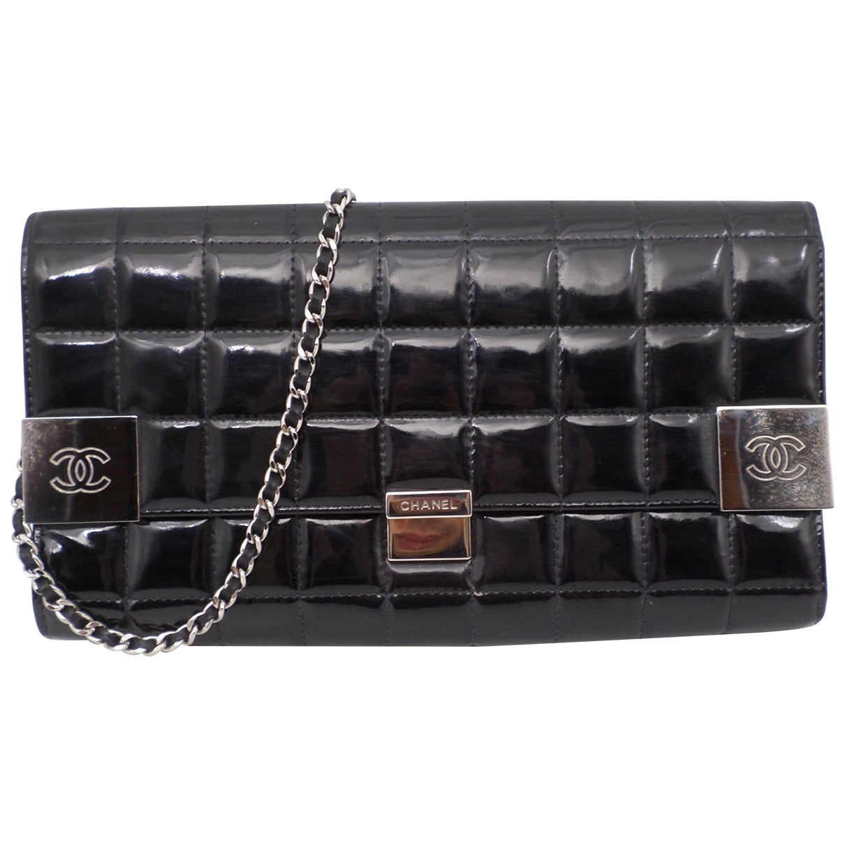 black patent leather handbag Polished