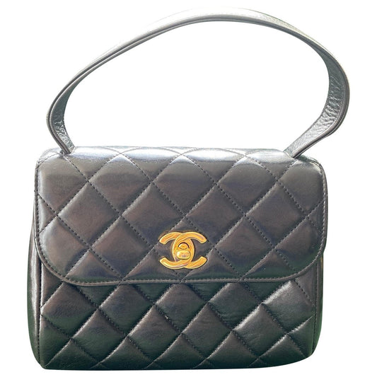 black leather handbag Signature Modern