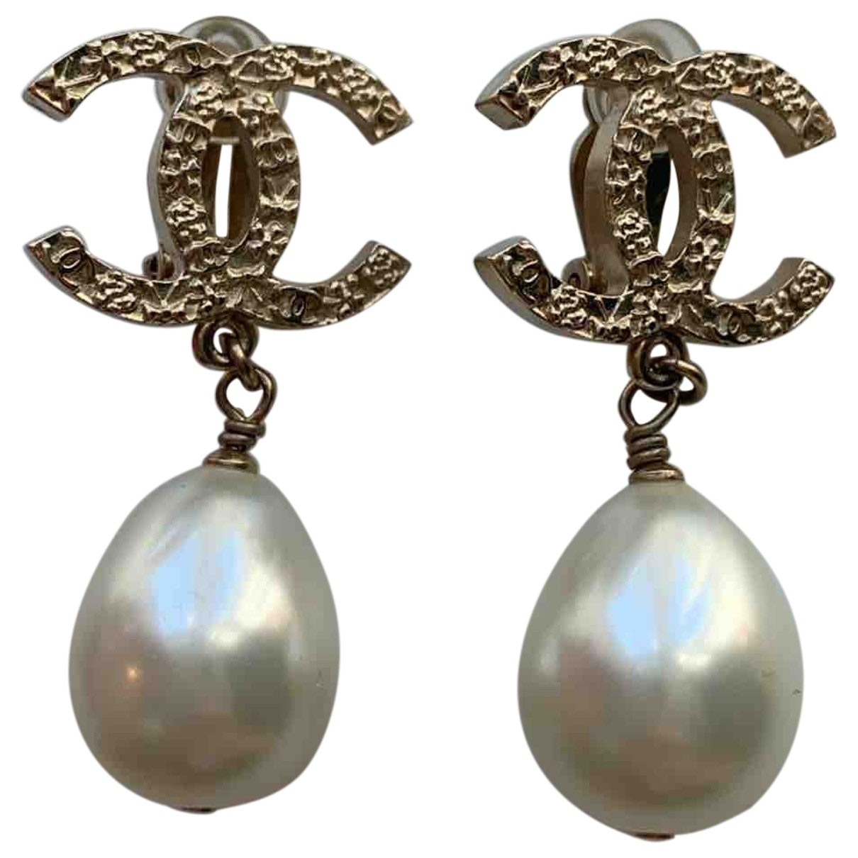 cc gold metal earrings Jewelry Essential