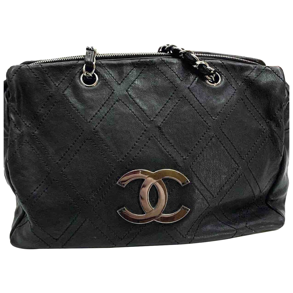 black leather handbag Signature Boutique