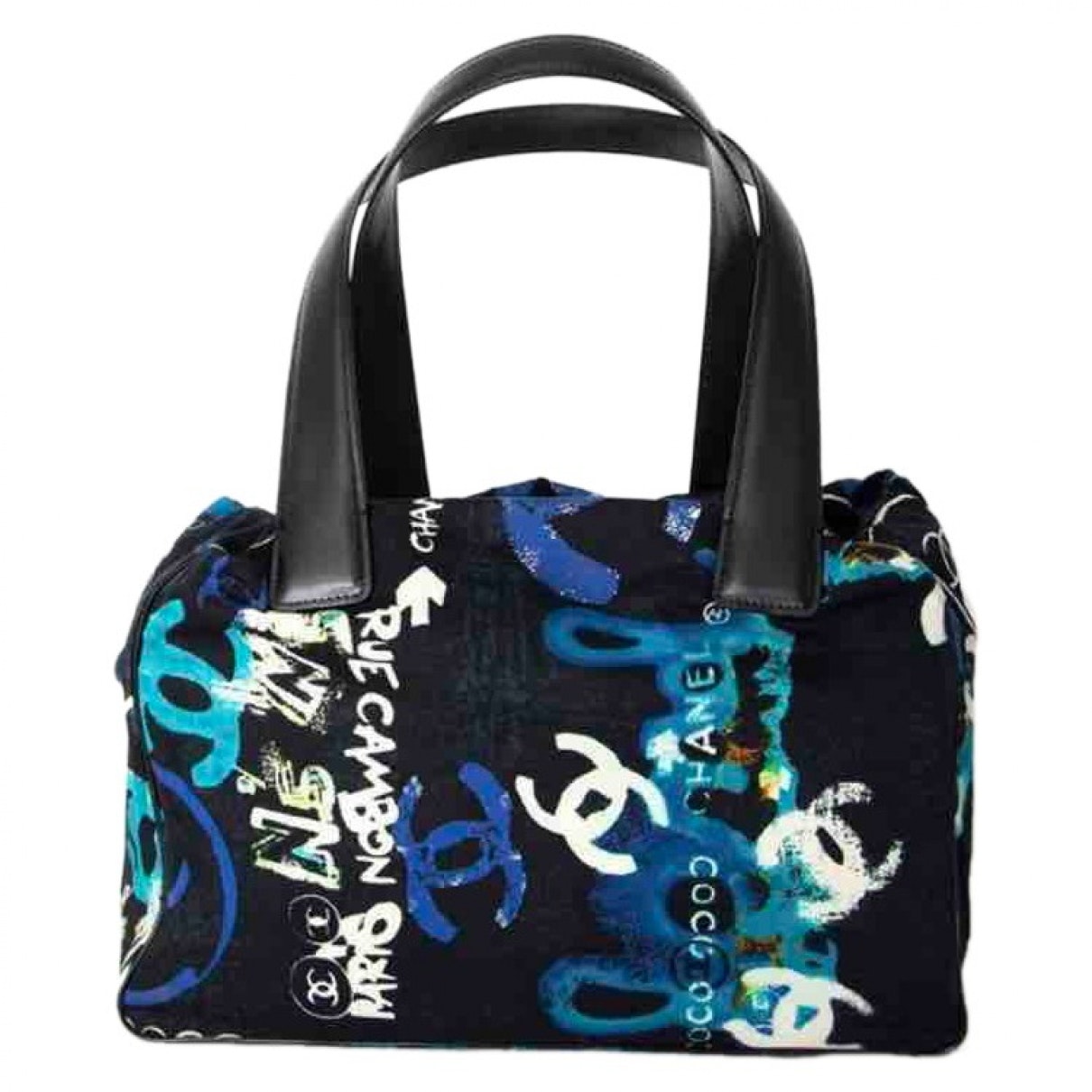 black leather handbag Signature Soft