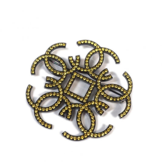 Chanel cc yellow metal pins & brooches Jewelry