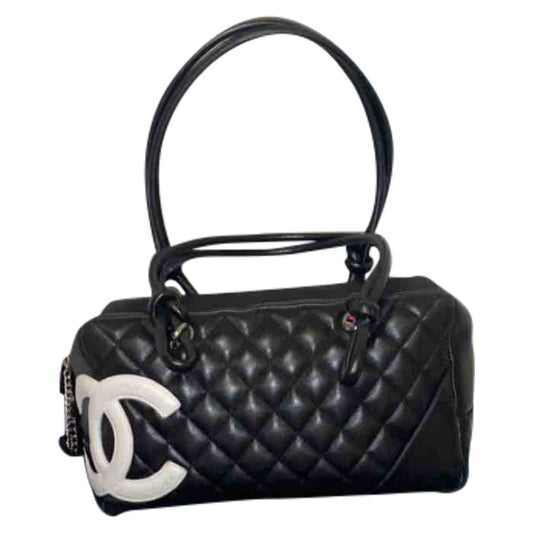 cambon black leather handbag Signature