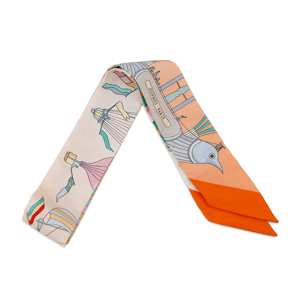 Les Du Ciel Madness In The Sky Travel Bag