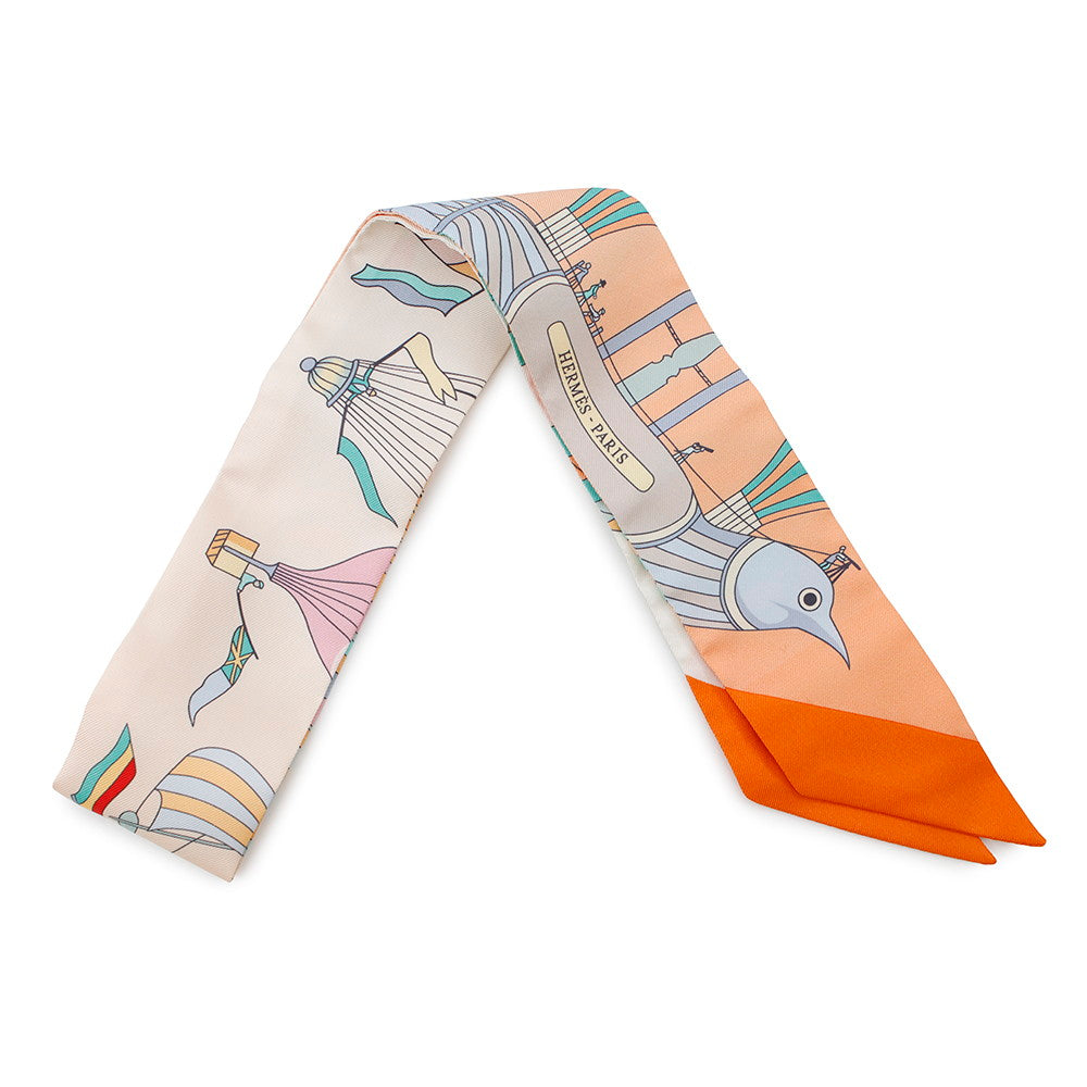 Twilly The Madness Of The Sky Apricot Travel Bag